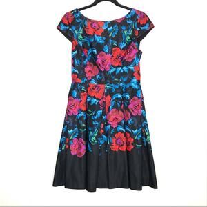 Eliza J Size 4 Floral Fit-N-Flare Short Sleeve Dress-Office Modest